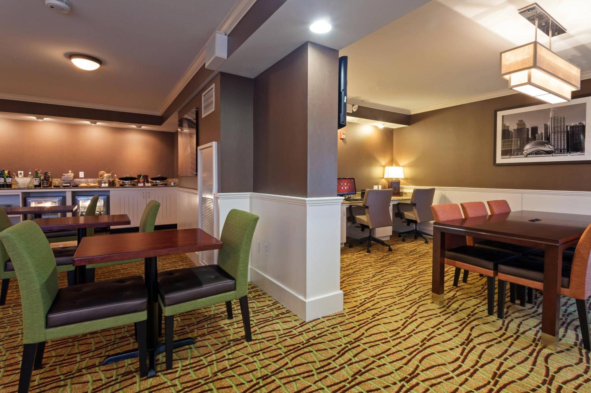 Chicago Marriott Midway Hotel Bedford Park Buitenkant foto