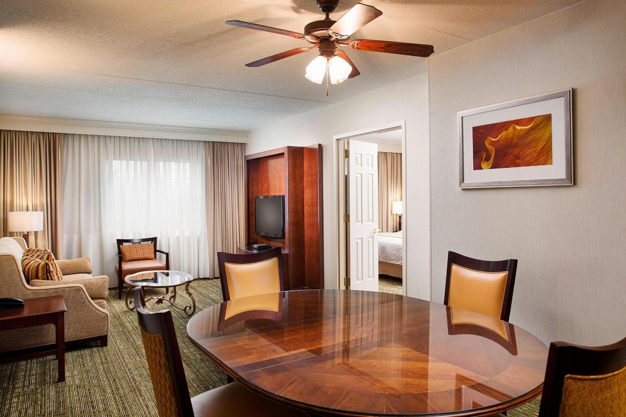 Chicago Marriott Midway Hotel Bedford Park Buitenkant foto